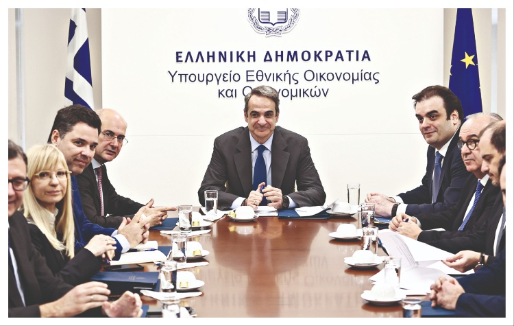 Αυξήσεις με… «γκρίνια»