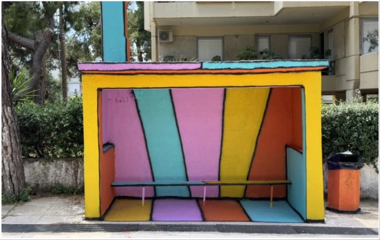 Tρεις πολύχρωμες παρεμβάσεις στον δημόσιο χώρο των Βριλησσίων